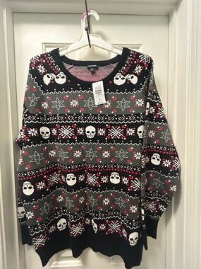 NWT Torrid Skull Snowflake Christmas Sweater